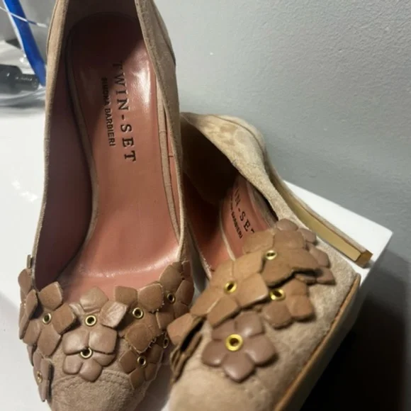 High heels - Picture 3 of 3